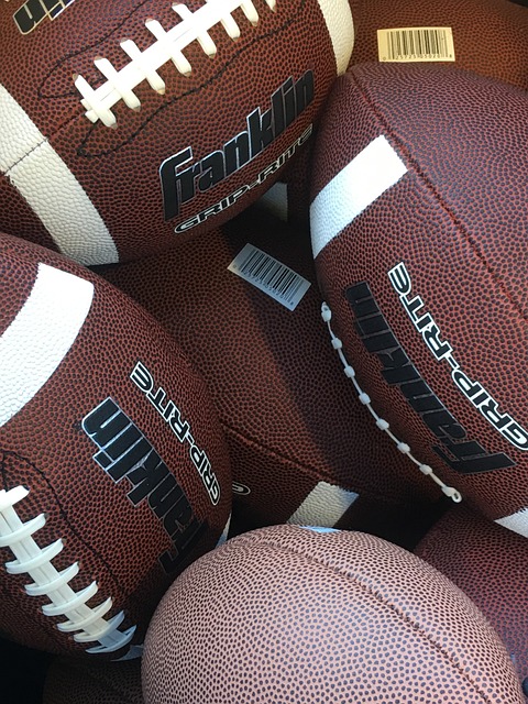 随着缺乏经 随着缺乏经